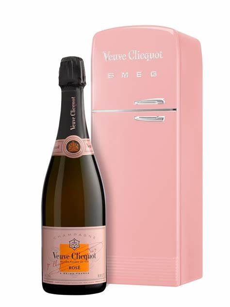 Veuve Clicquot - Rose Refrigerator SMEG Pack NV (750ml)